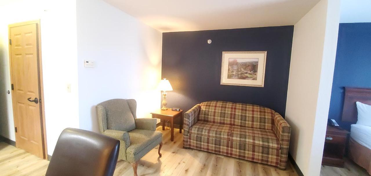 Wingate By Wyndham Youngstown - Austintown Екстер'єр фото