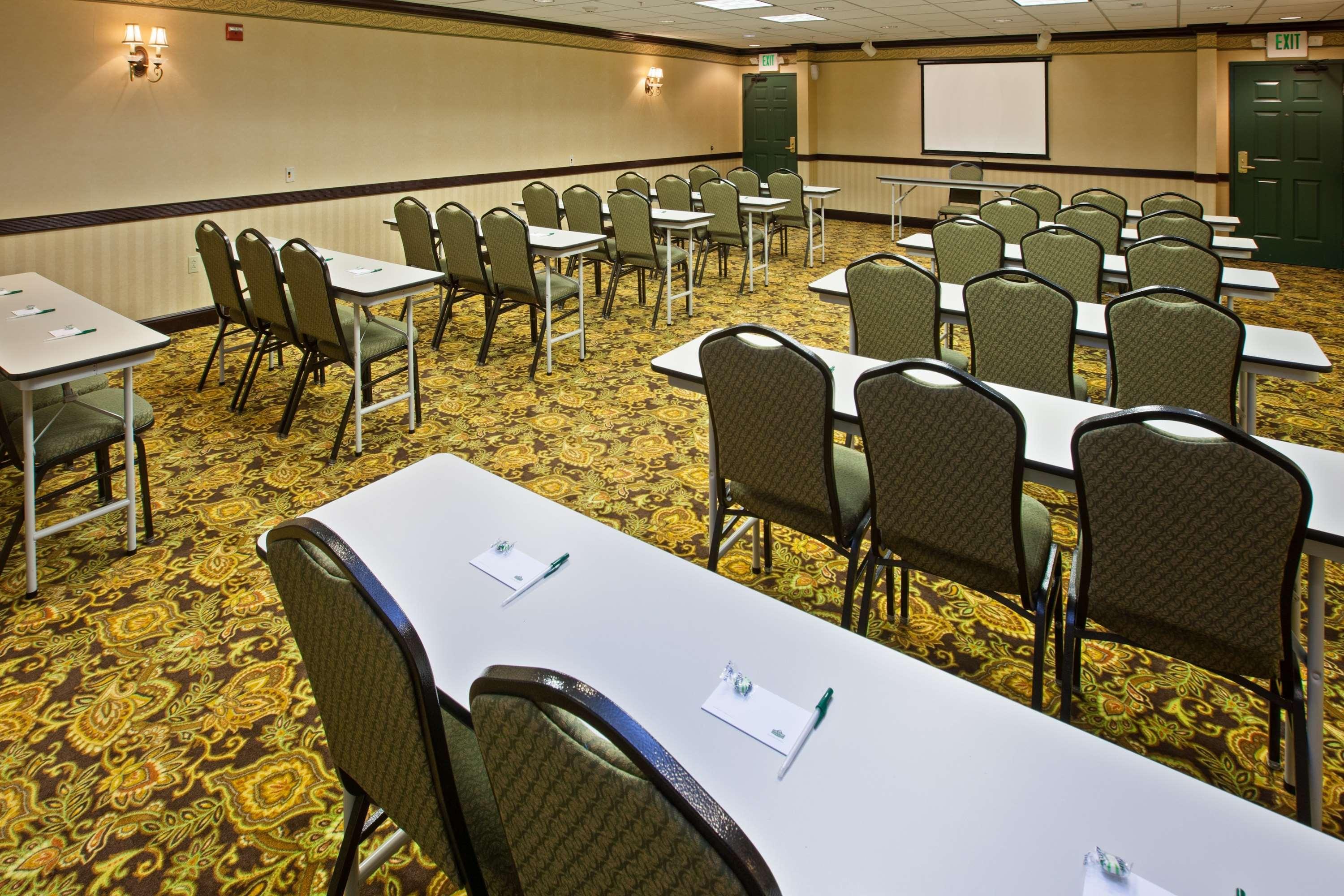 Wingate By Wyndham Youngstown - Austintown Екстер'єр фото