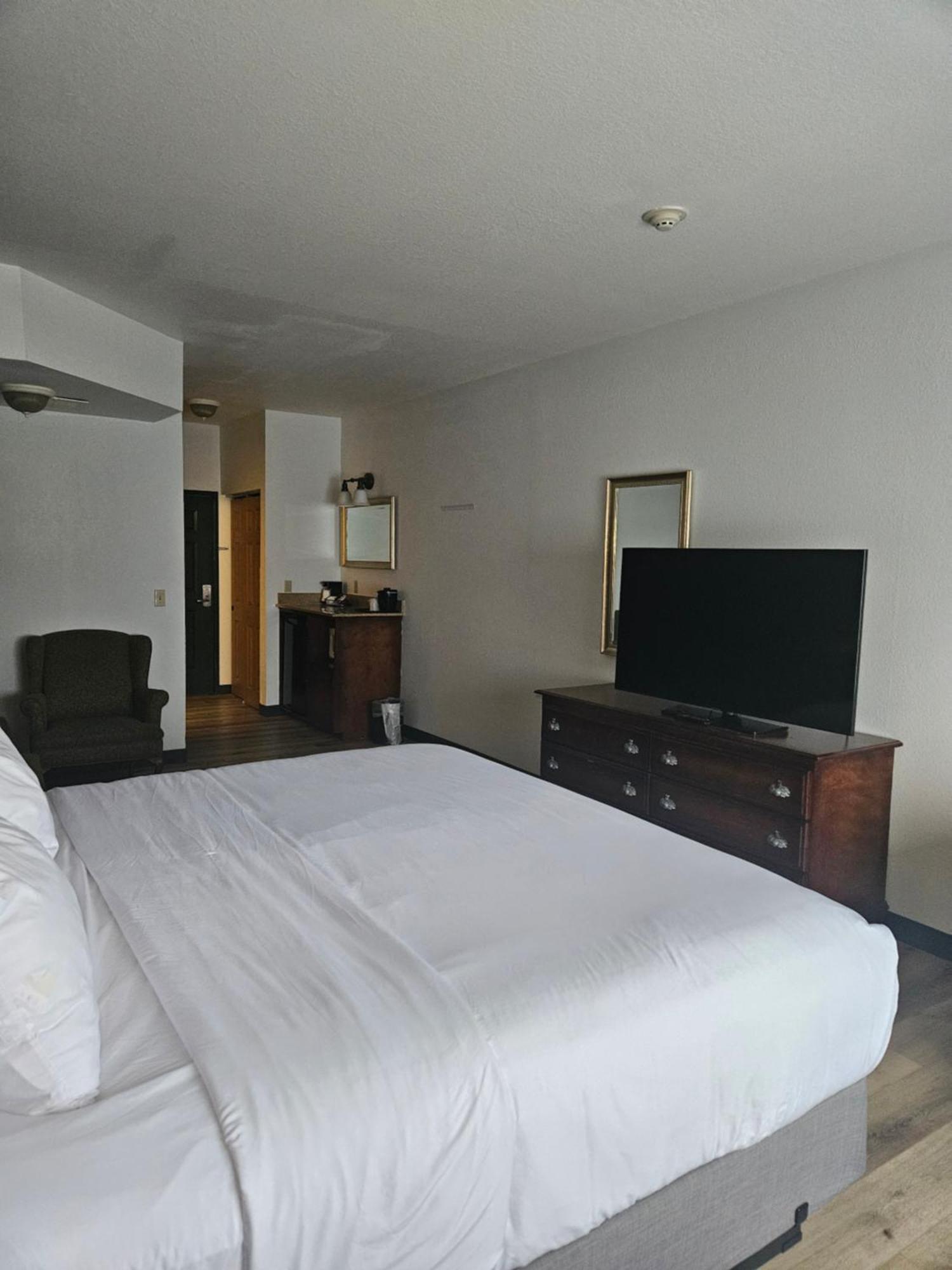 Wingate By Wyndham Youngstown - Austintown Екстер'єр фото